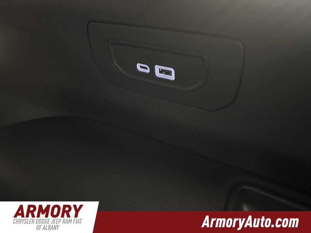 Thumbnail: 2023 Jeep Grand Cherokee L - 31