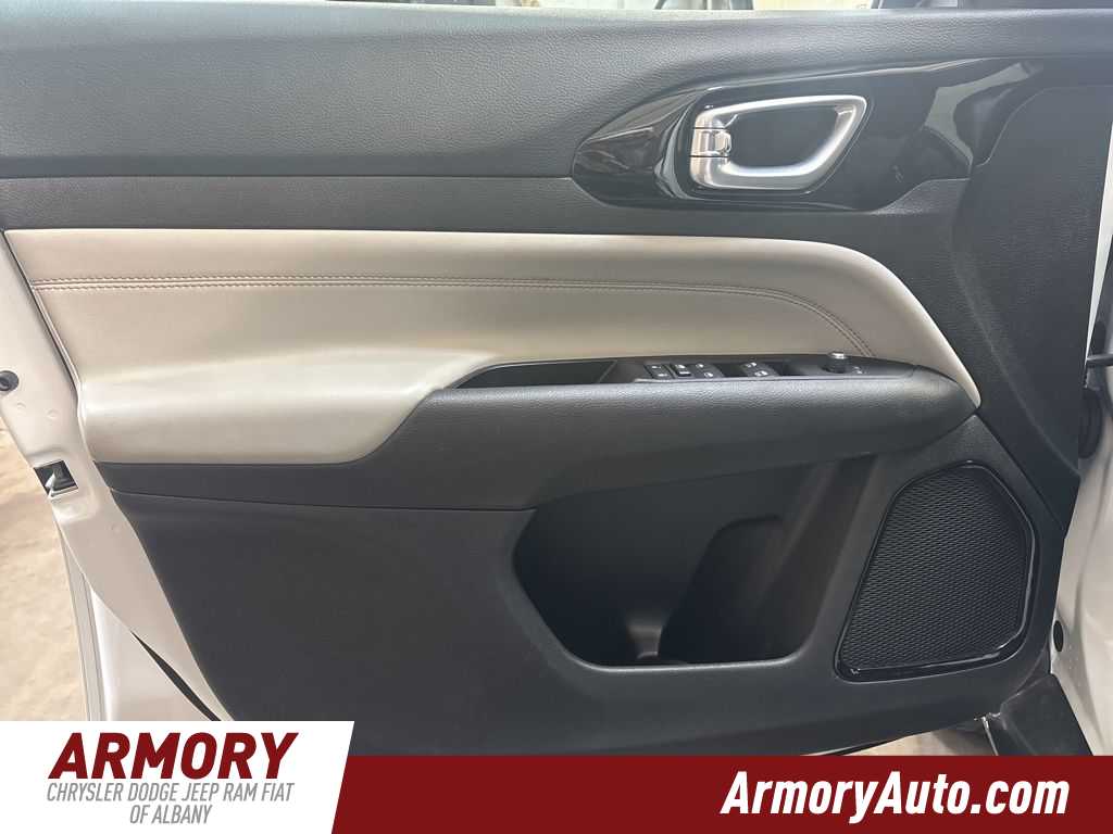 Thumbnail: 2022 Jeep Compass - 7