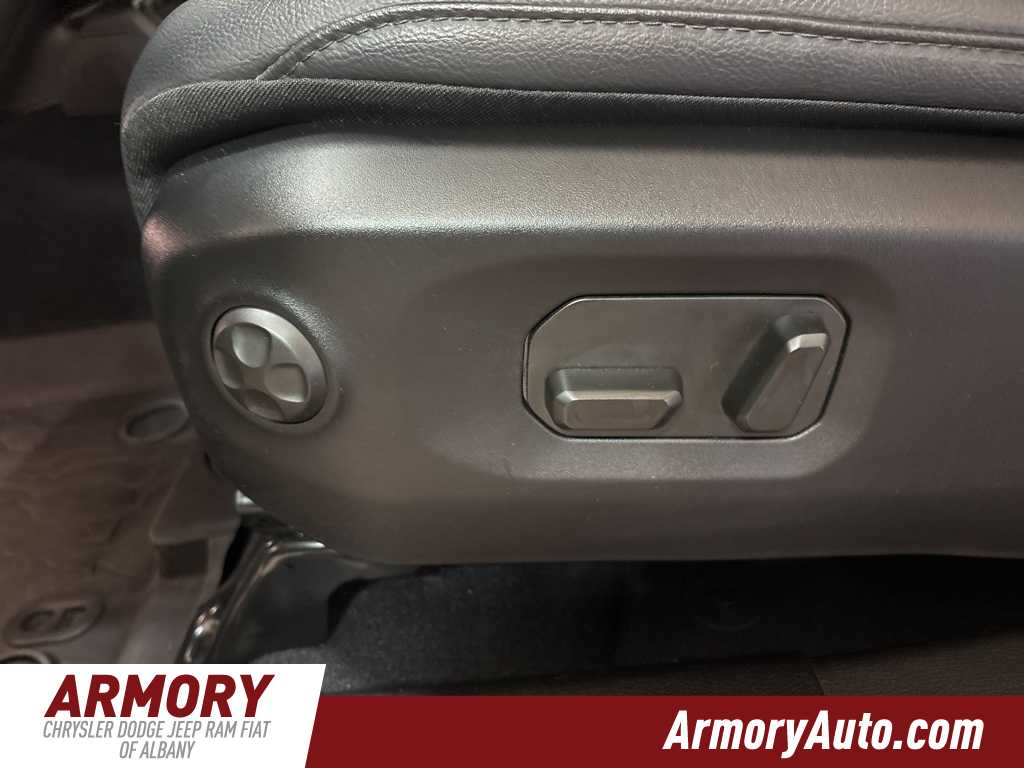 Thumbnail: 2024 Jeep Wrangler - 11