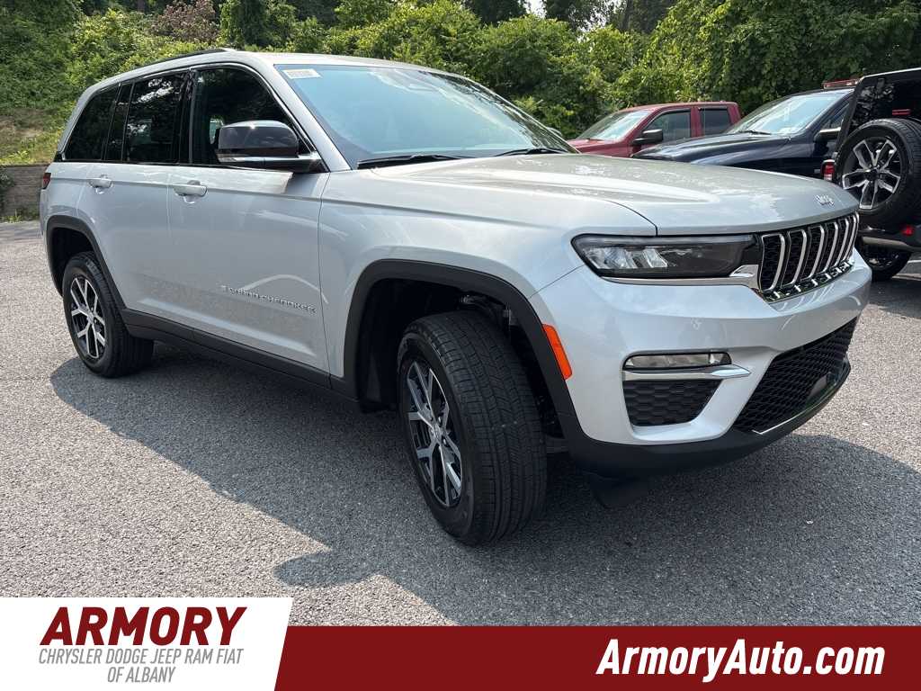 Thumbnail: 2025 Jeep Grand Cherokee - 3