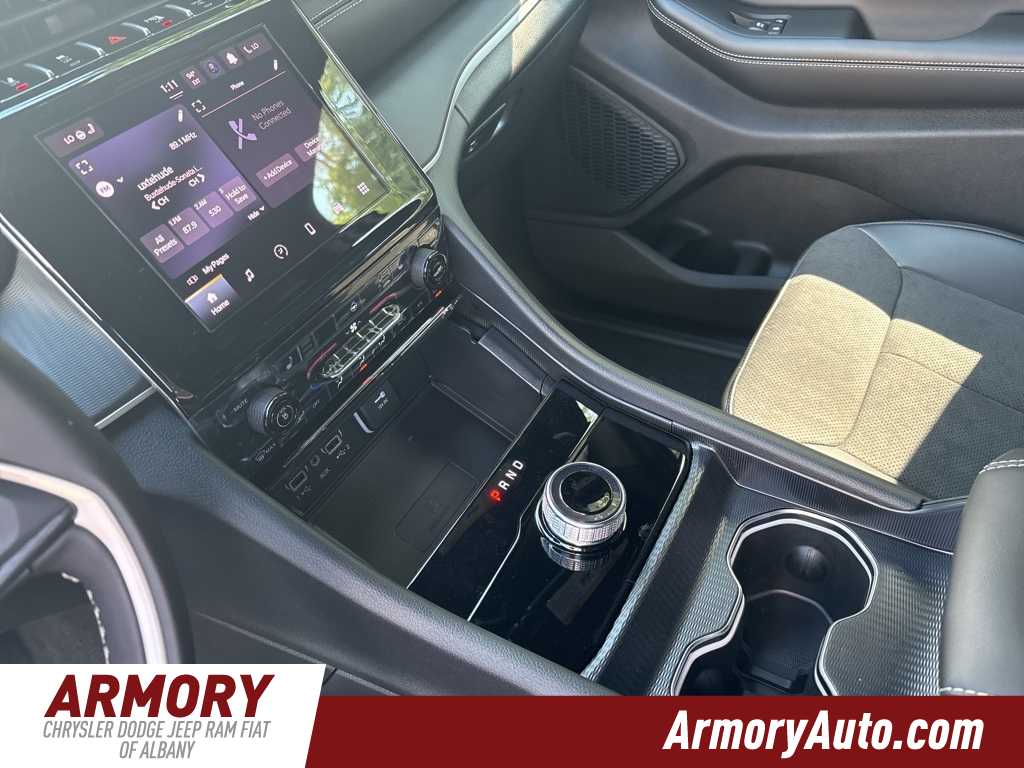 Thumbnail: 2025 Jeep Grand Cherokee - 12