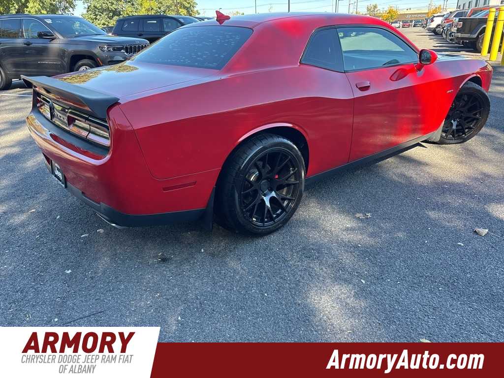 Thumbnail: 2017 Dodge Challenger - 4