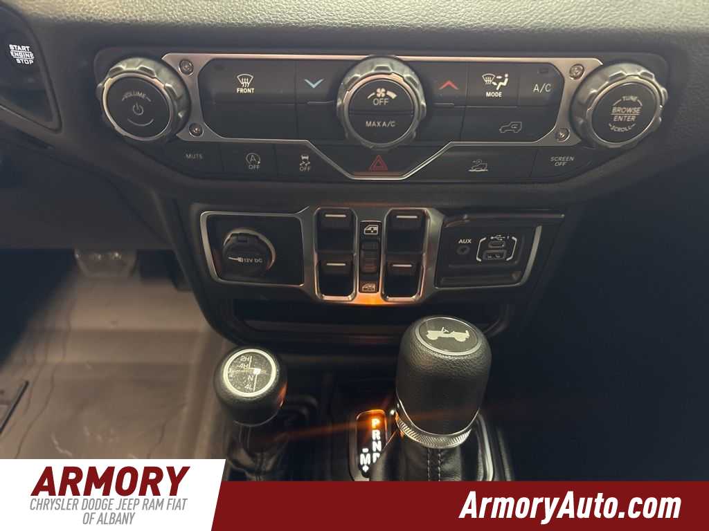 Thumbnail: 2026 Jeep Wrangler - 18