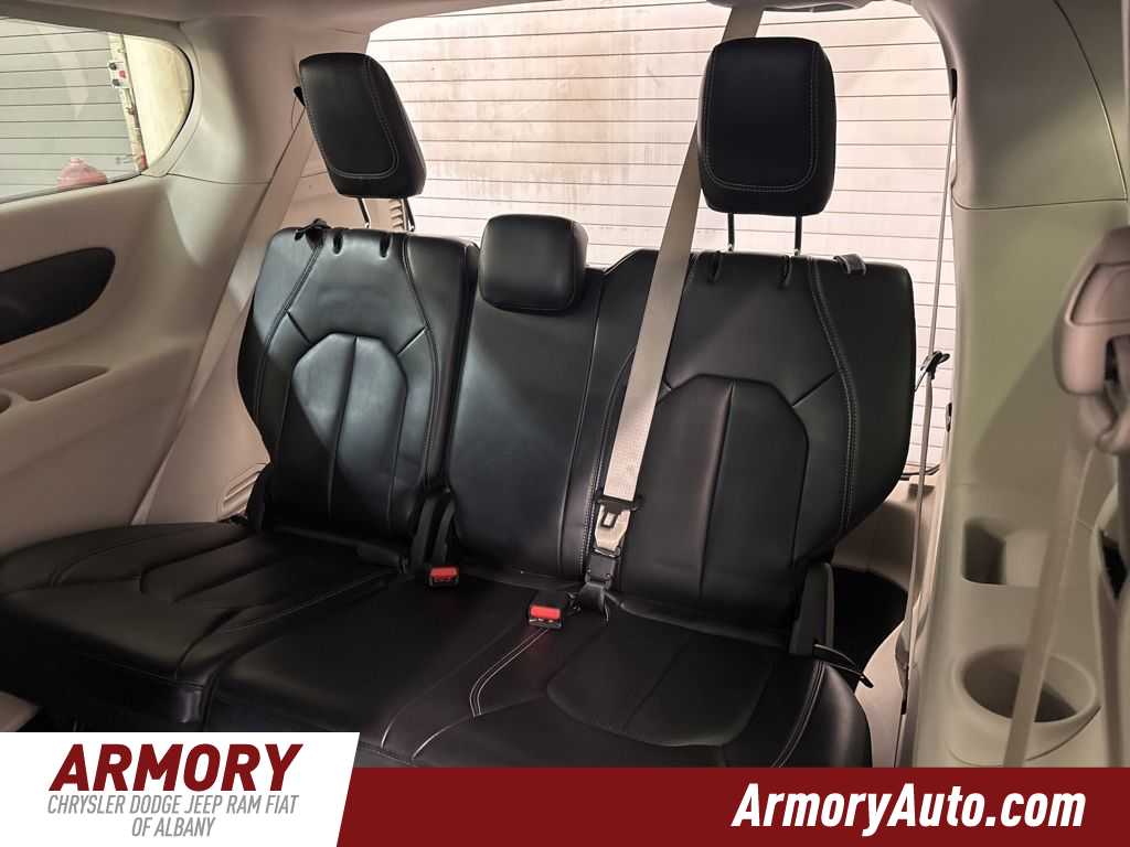 Thumbnail: 2023 Chrysler Pacifica - 27