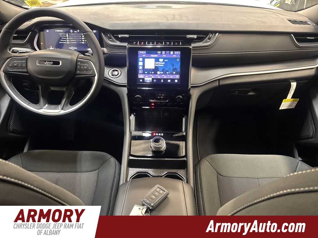 Thumbnail: 2026 Jeep Grand Cherokee - 36