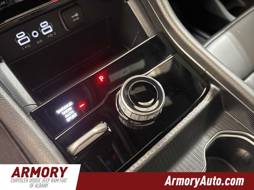 Thumbnail: 2025 Jeep Grand Cherokee - 17