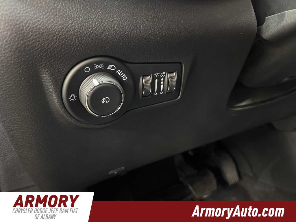 Thumbnail: 2026 Jeep Compass - 10