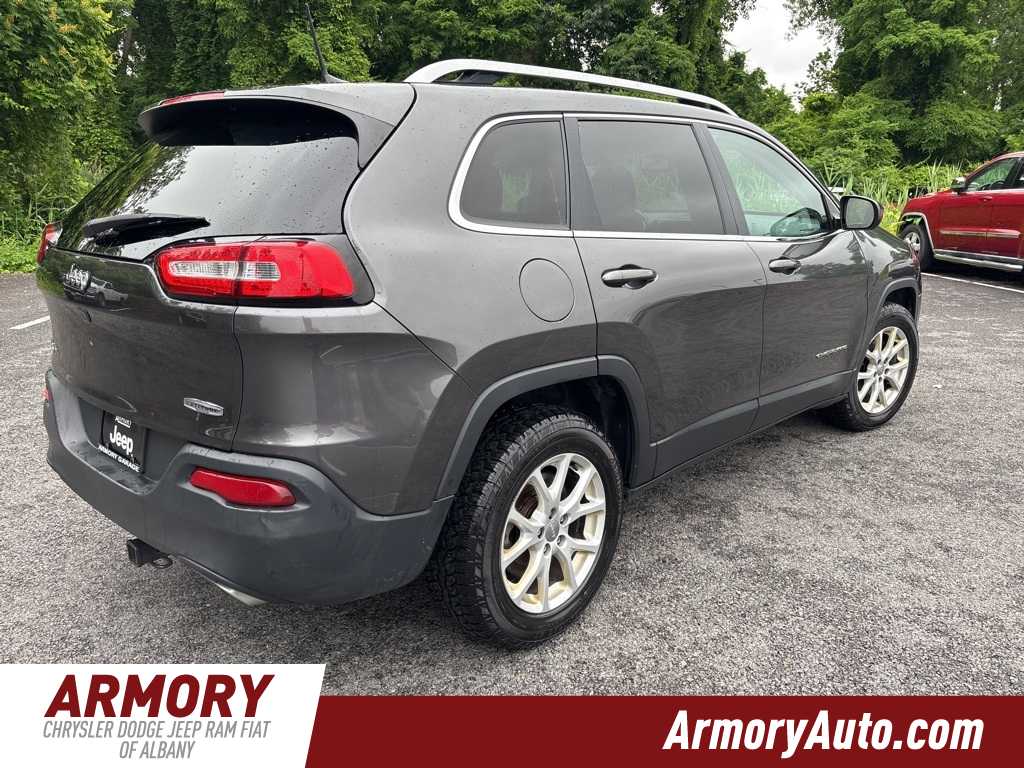 Thumbnail: 2017 Jeep Cherokee - 4