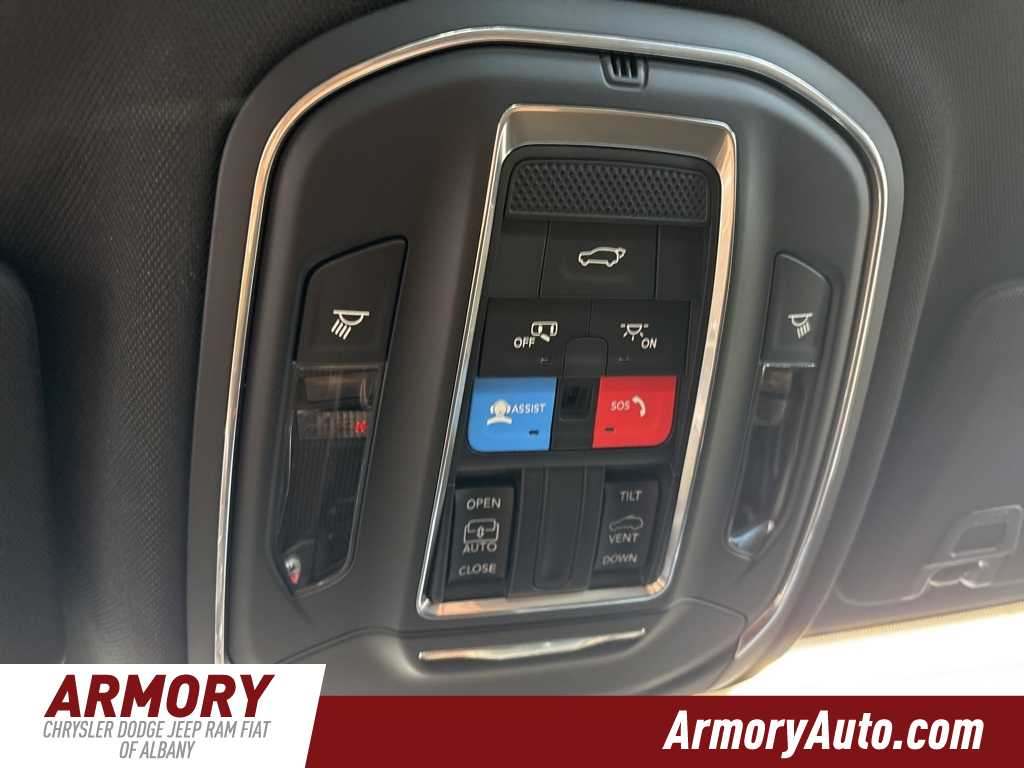 Thumbnail: 2025 Jeep Grand Cherokee L - 22