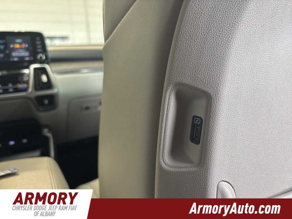 Thumbnail: 2022 Kia Sorento - 44