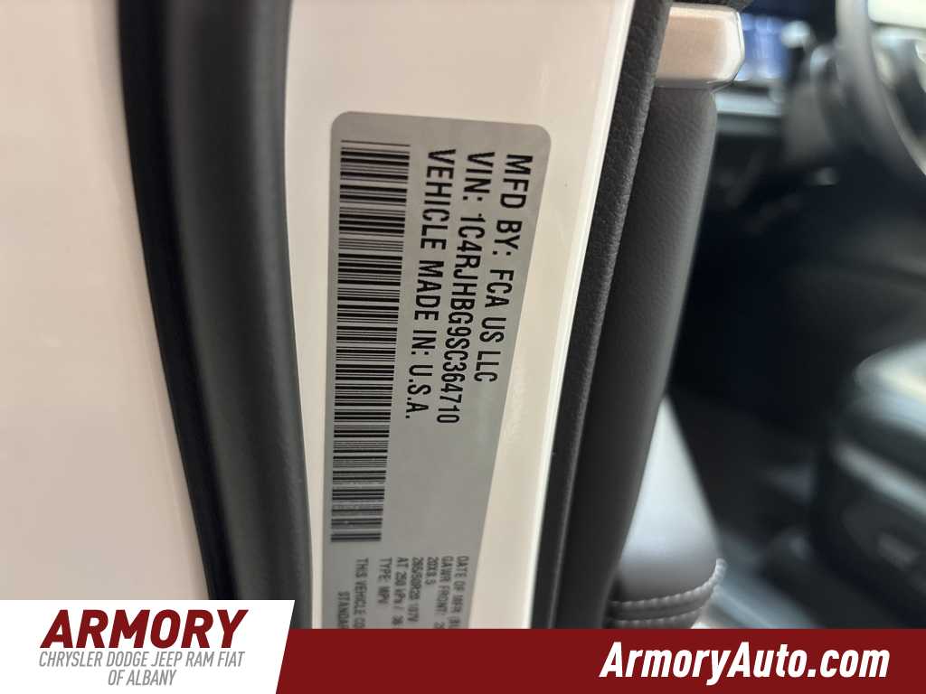 Thumbnail: 2025 Jeep Grand Cherokee - 39