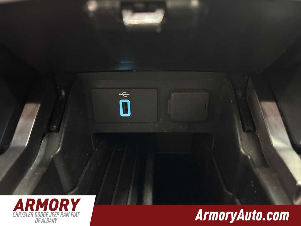 Thumbnail: 2019 Ford Explorer - 19