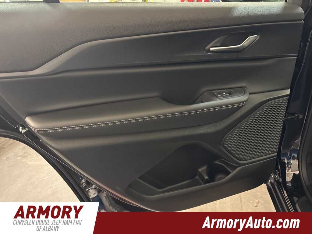 Thumbnail: 2025 Jeep Grand Cherokee L - 22