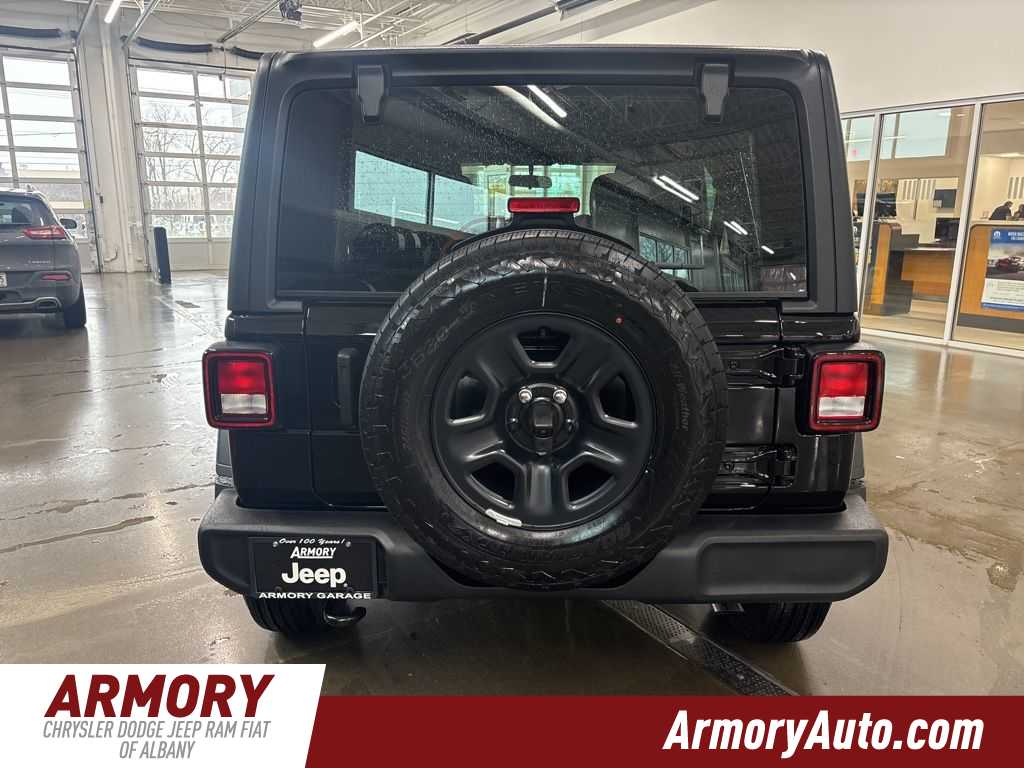 Thumbnail: 2026 Jeep Wrangler - 5