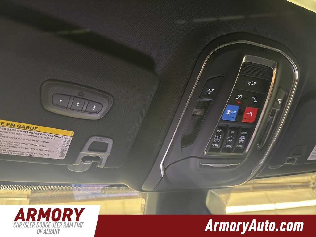 Thumbnail: 2025 Jeep Grand Cherokee - 21