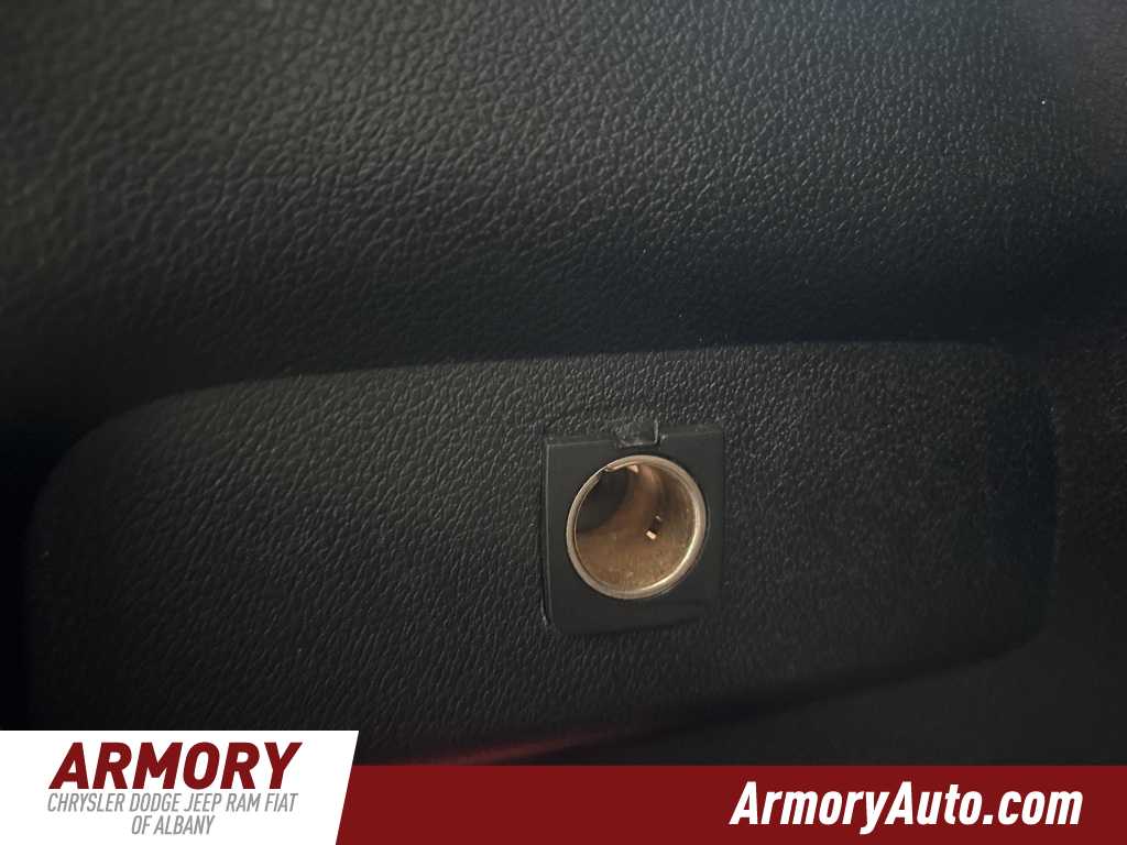 Thumbnail: 2019 Ford Explorer - 31