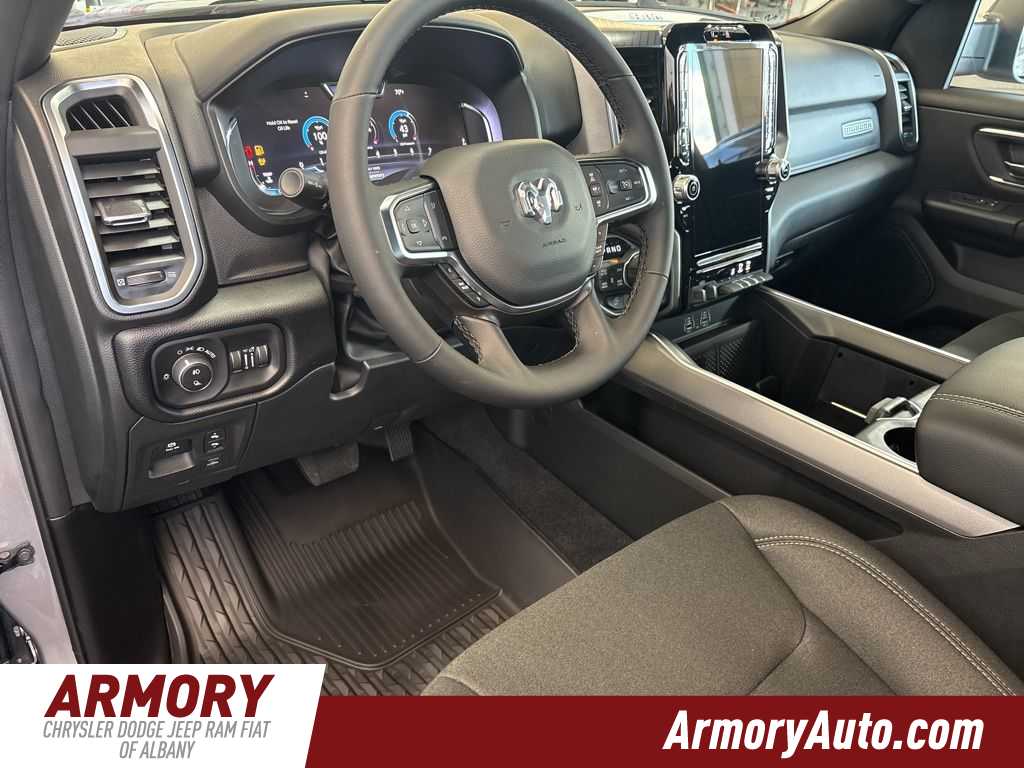 Thumbnail: 2026 RAM 1500 - 9