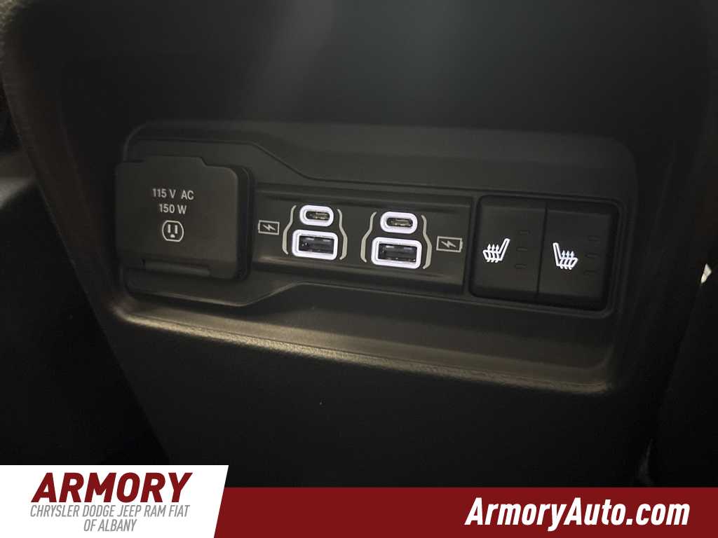 Thumbnail: 2025 Jeep Grand Cherokee - 35