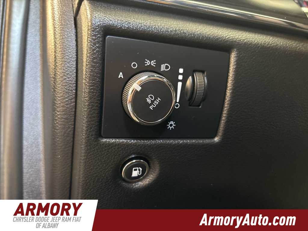 Thumbnail: 2021 Jeep Grand Cherokee - 13