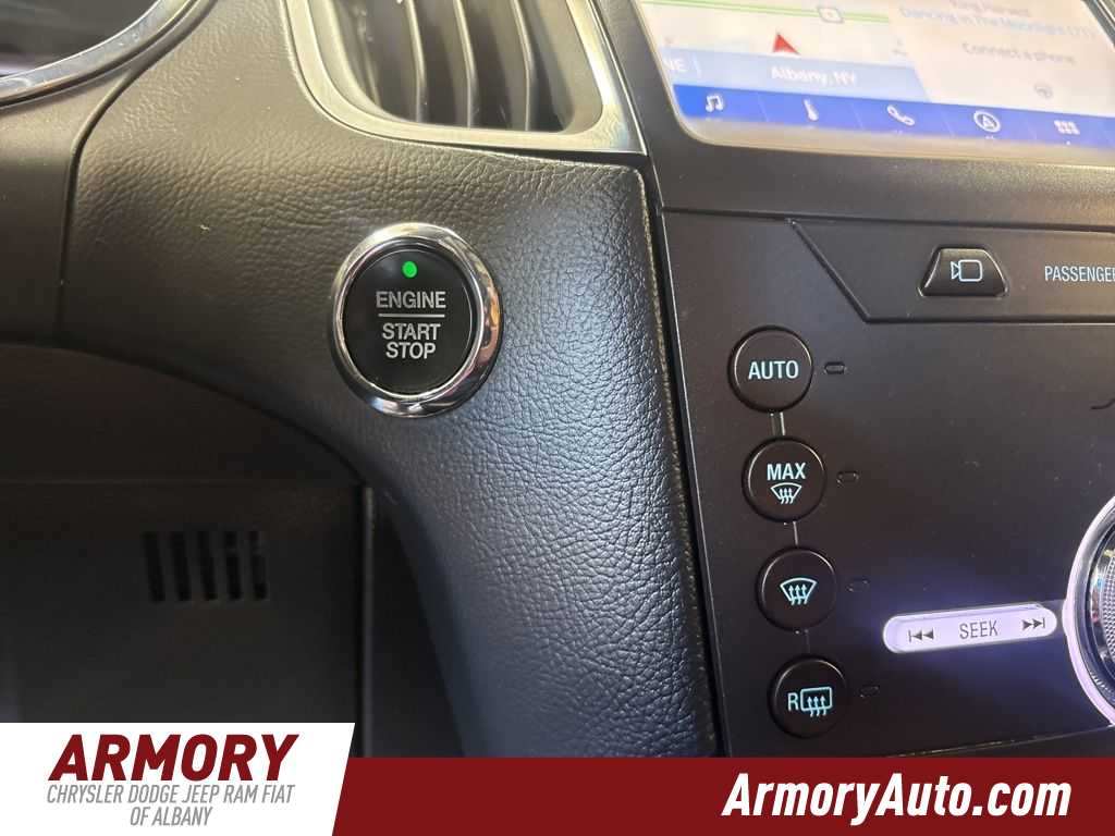 Thumbnail: 2020 Ford Edge - 18