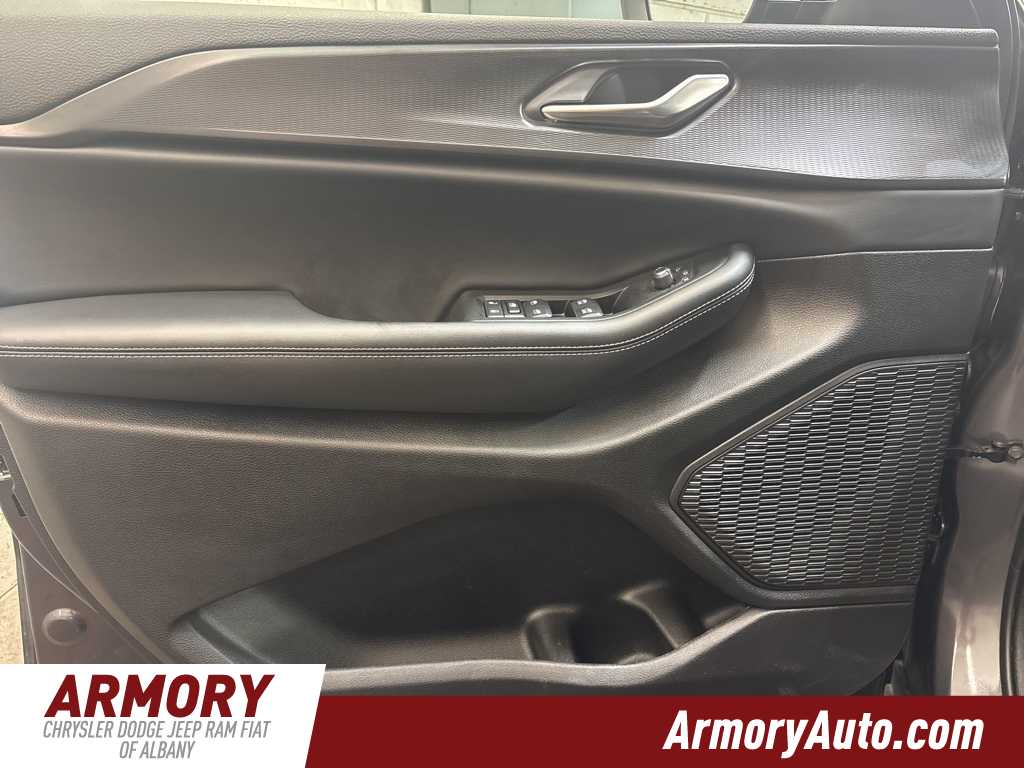 Thumbnail: 2025 Jeep Grand Cherokee - 7