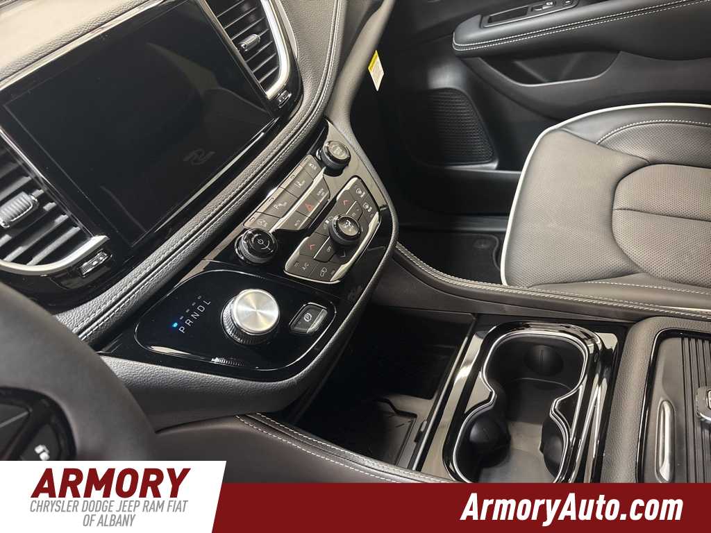 Thumbnail: 2026 Chrysler Pacifica - 16