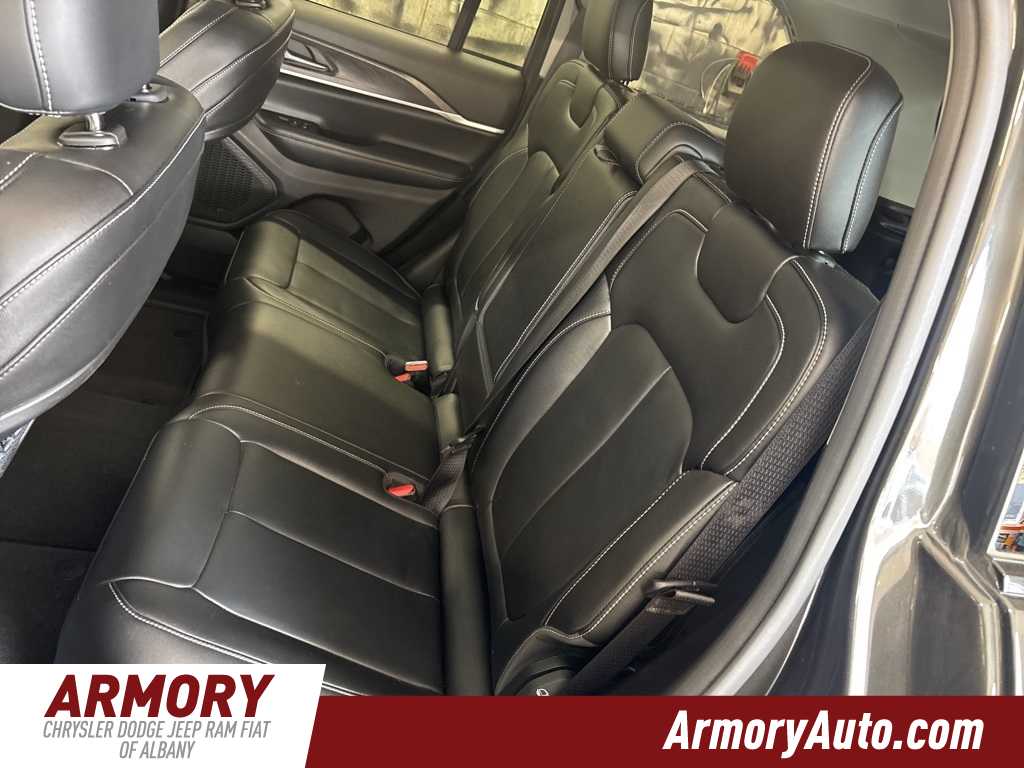 Thumbnail: 2023 Jeep Grand Cherokee - 28