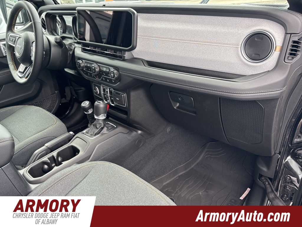 Thumbnail: 2025 Jeep Wrangler - 25