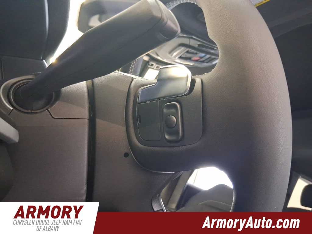 Thumbnail: 2025 Jeep Grand Cherokee - 13