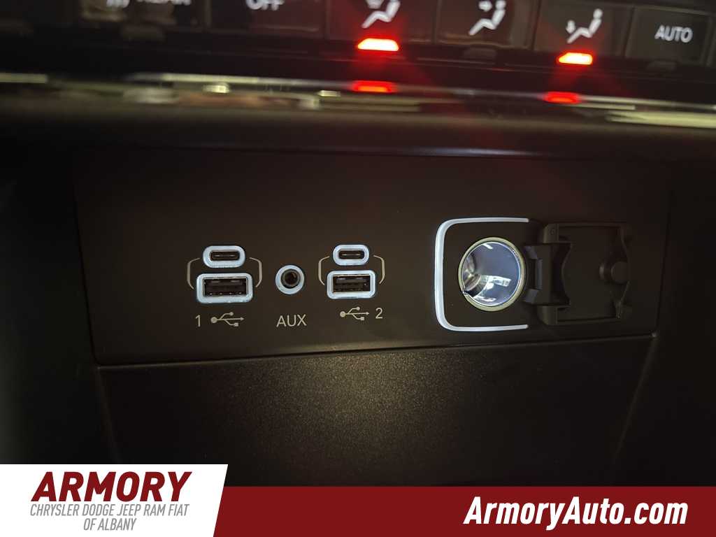 Thumbnail: 2025 Jeep Grand Cherokee - 18