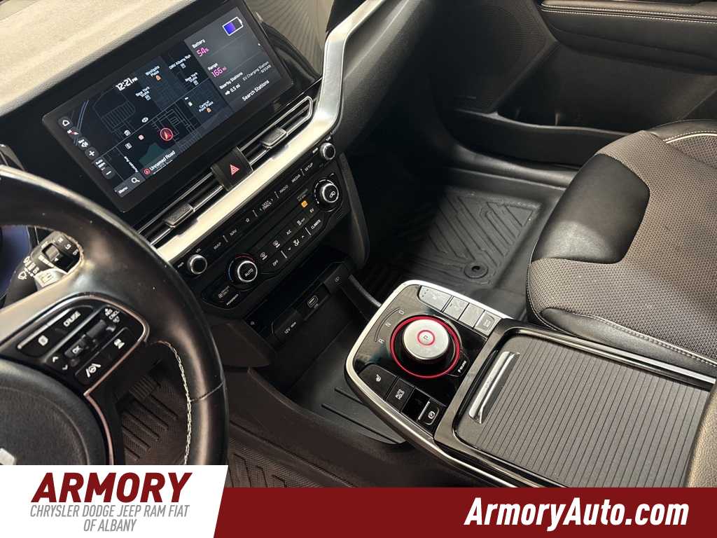 Thumbnail: 2022 Kia Niro - 15