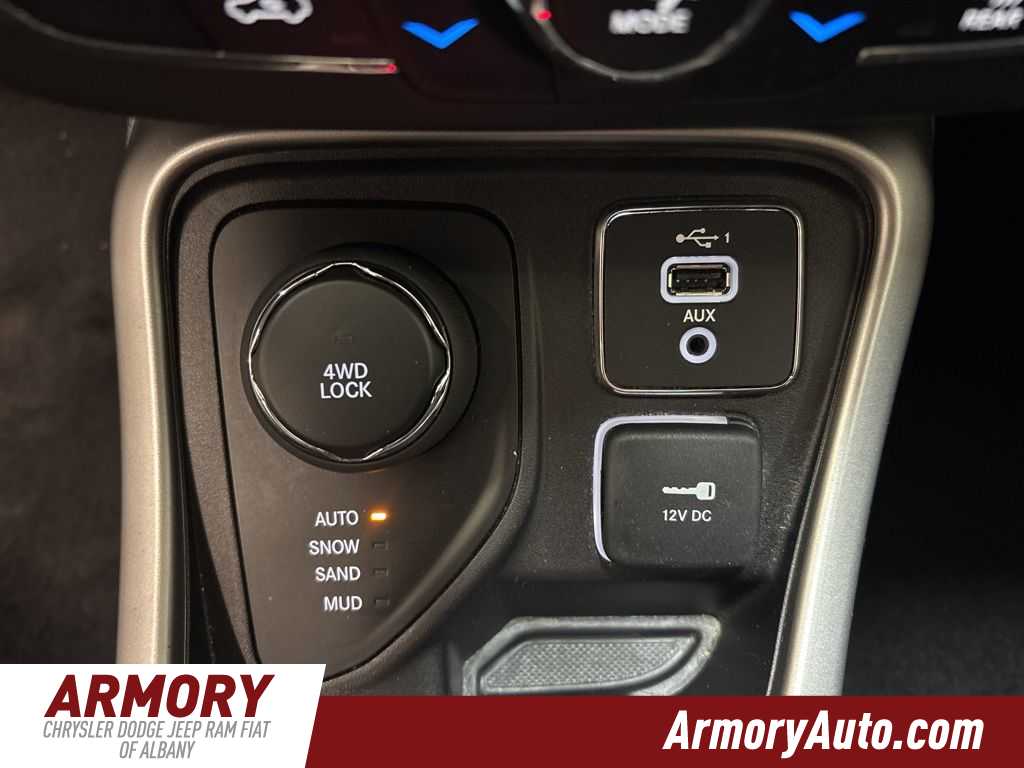 Thumbnail: 2020 Jeep Compass - 19