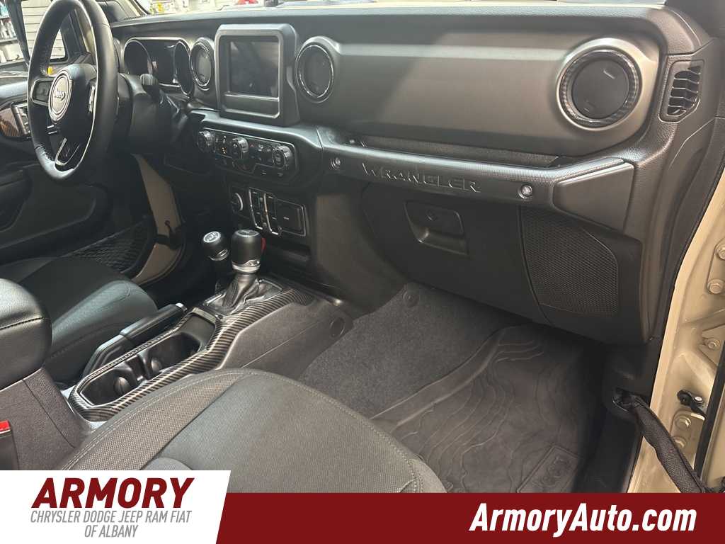 Thumbnail: 2022 Jeep Wrangler - 39