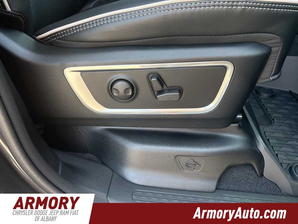 Thumbnail: 2026 RAM 1500 - 27