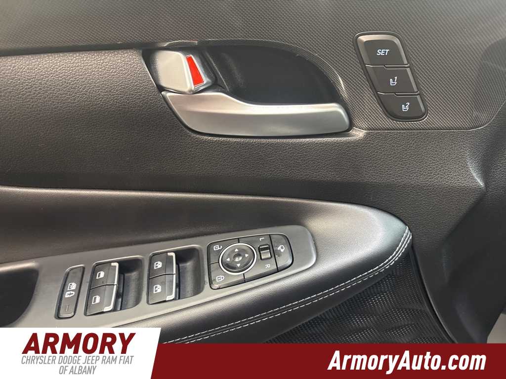 Thumbnail: 2023 Hyundai Santa Fe - 8