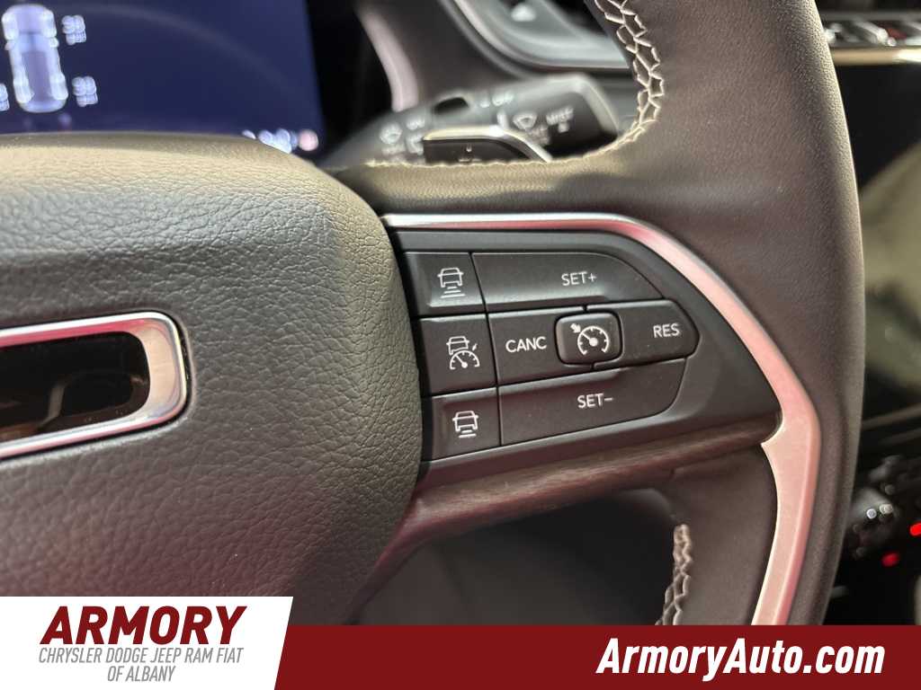 Thumbnail: 2025 Jeep Grand Cherokee - 16