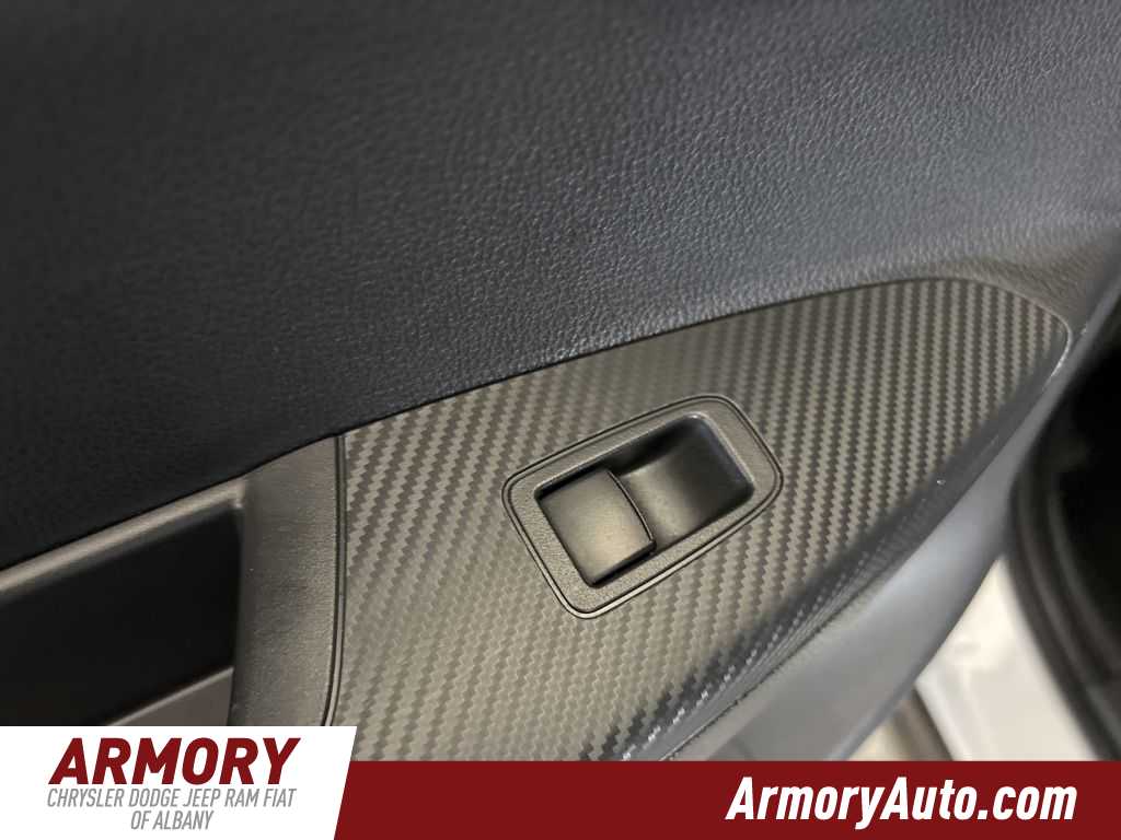 Thumbnail: 2024 Mitsubishi Eclipse Cross - 24