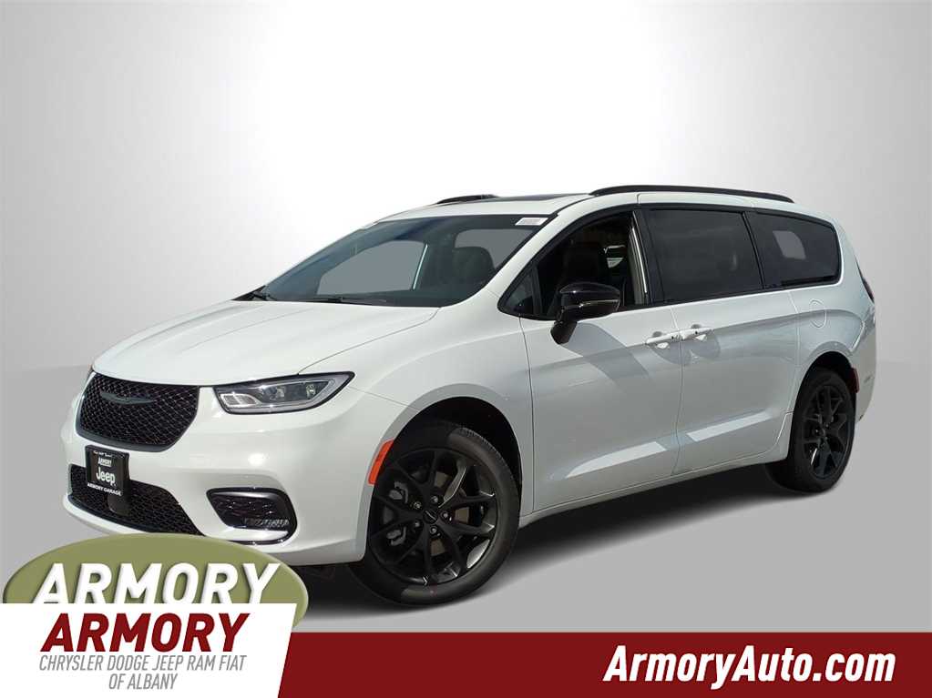 2024 Chrysler Pacifica Limited -
                Albany, NY