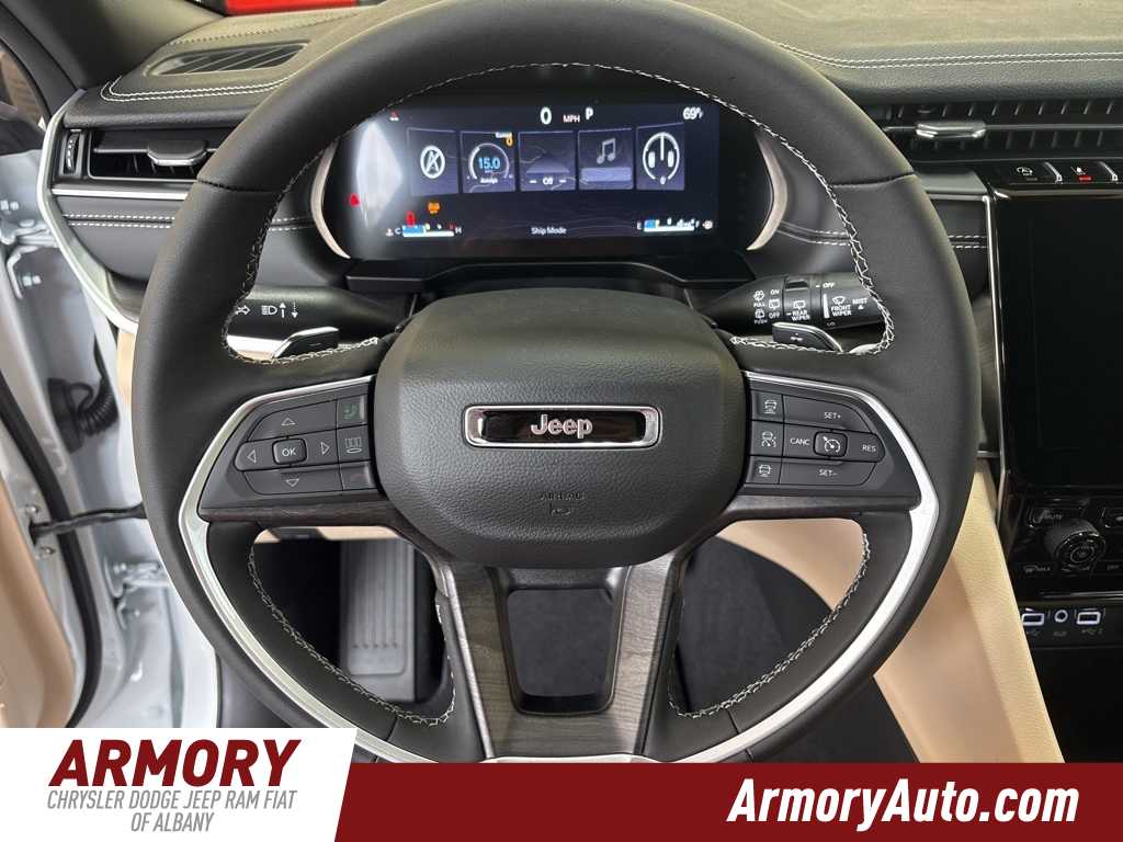 Thumbnail: 2025 Jeep Grand Cherokee - 12