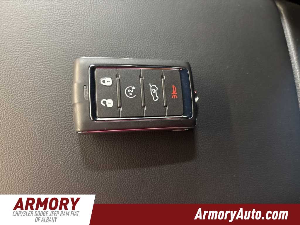 Thumbnail: 2025 Jeep Grand Cherokee L - 20