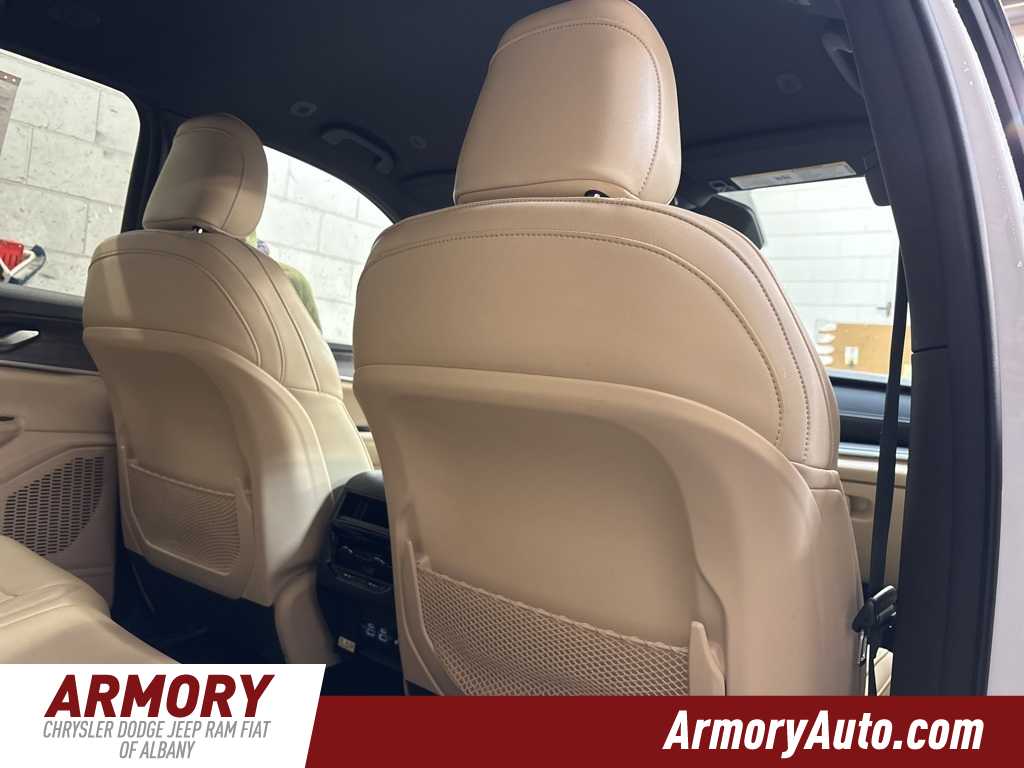 Thumbnail: 2023 Jeep Grand Cherokee - 34