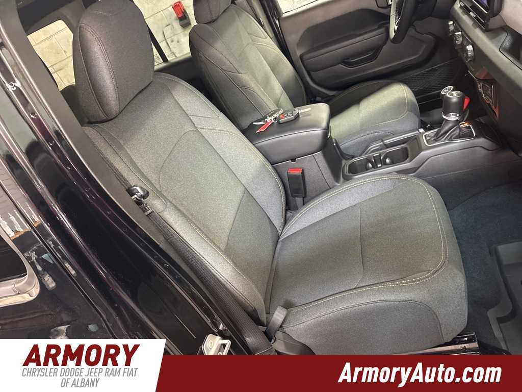 Thumbnail: 2025 Jeep Wrangler - 36