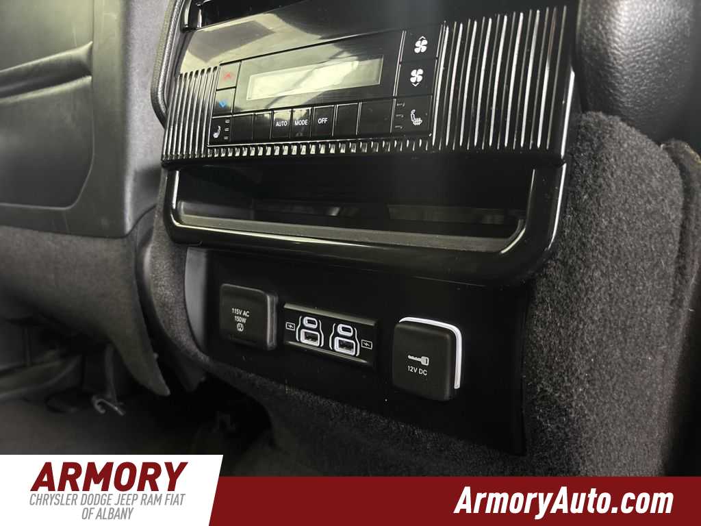 Thumbnail: 2024 Jeep Wagoneer - 41