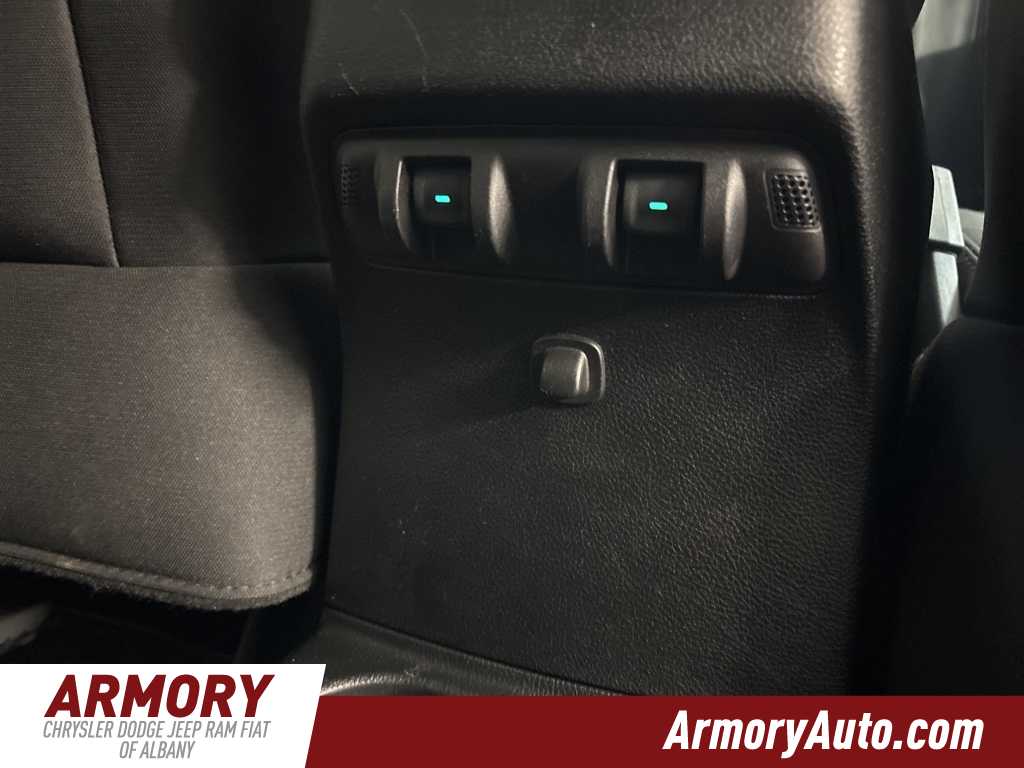 Thumbnail: 2018 Jeep Wrangler - 25