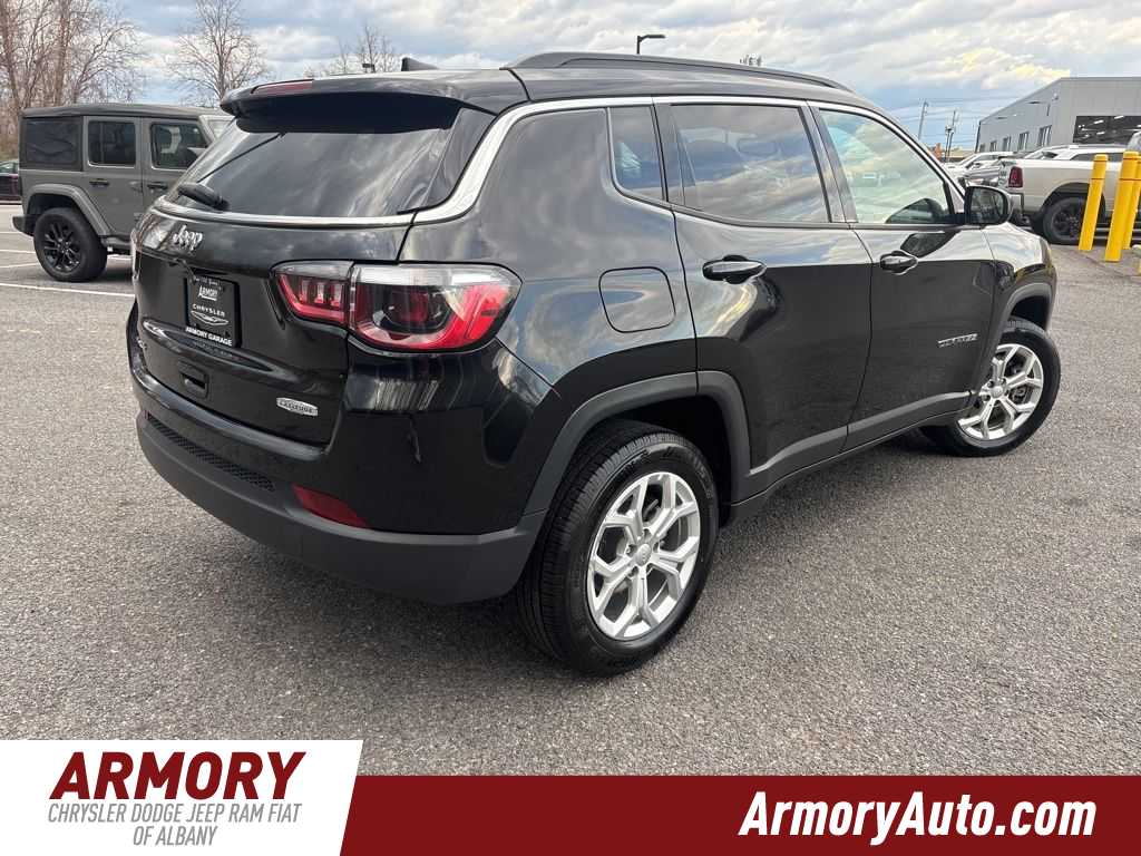 Thumbnail: 2024 Jeep Compass - 4