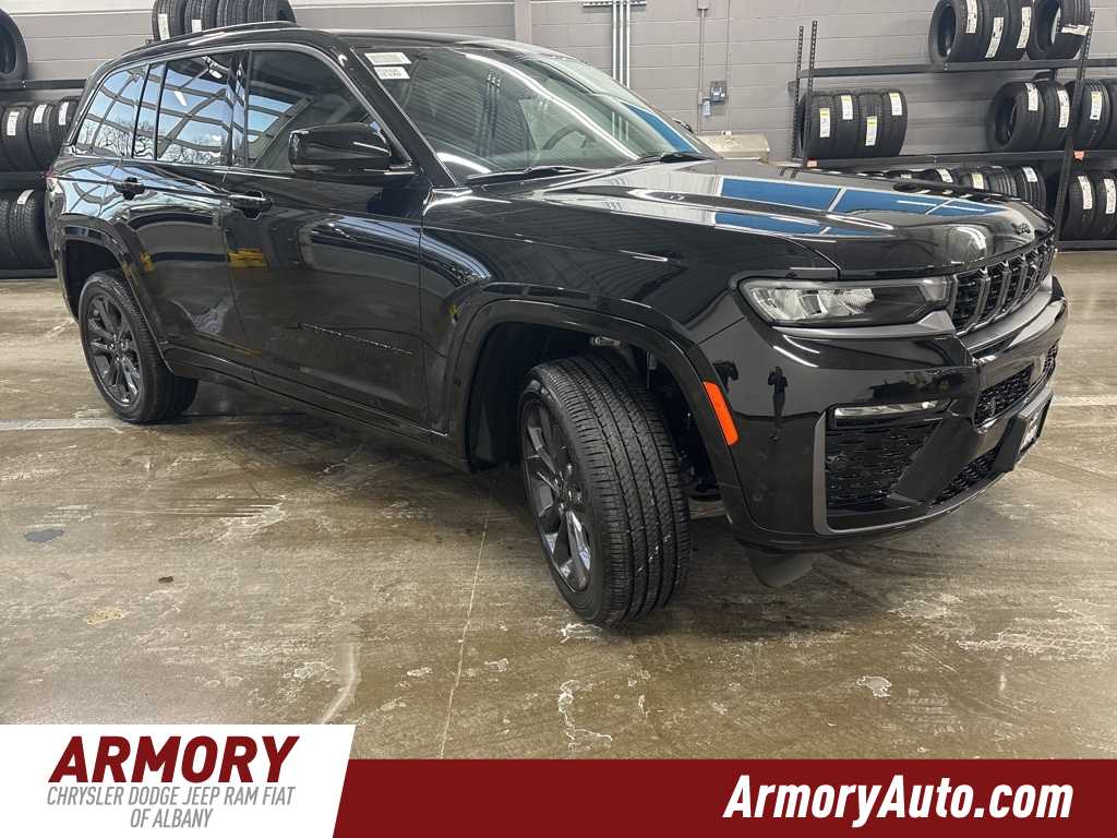 Thumbnail: 2026 Jeep Grand Cherokee - 3