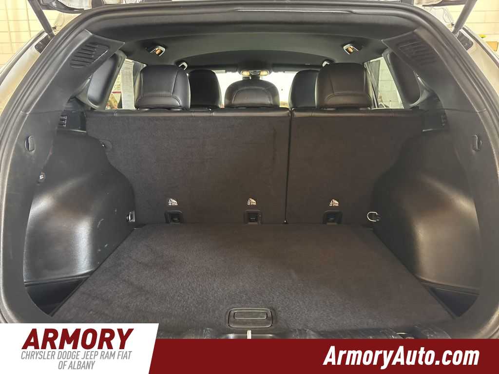 Thumbnail: 2023 Jeep Compass - 26