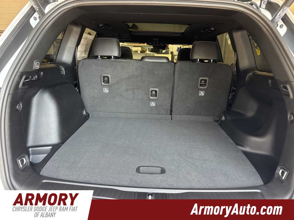 Thumbnail: 2025 Jeep Grand Cherokee - 27