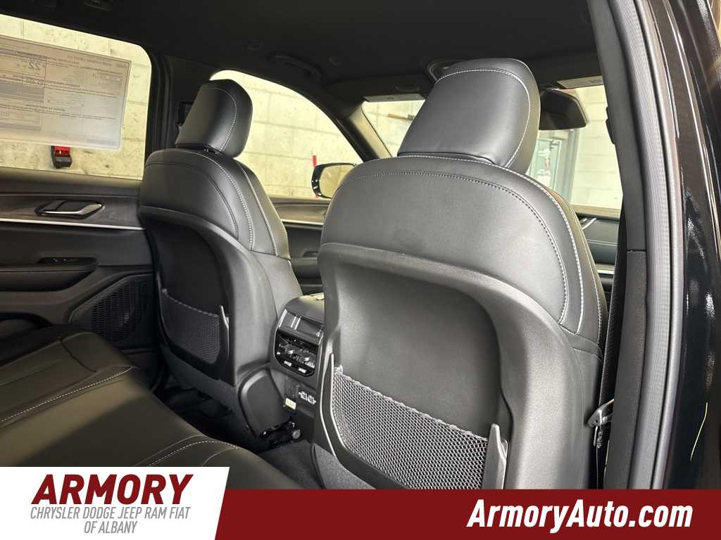 Thumbnail: 2025 Jeep Grand Cherokee - 28