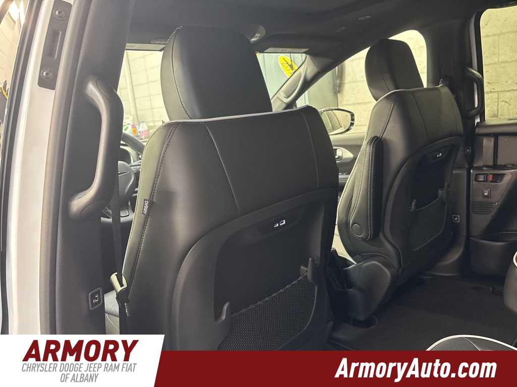 Thumbnail: 2026 Chrysler Pacifica - 21